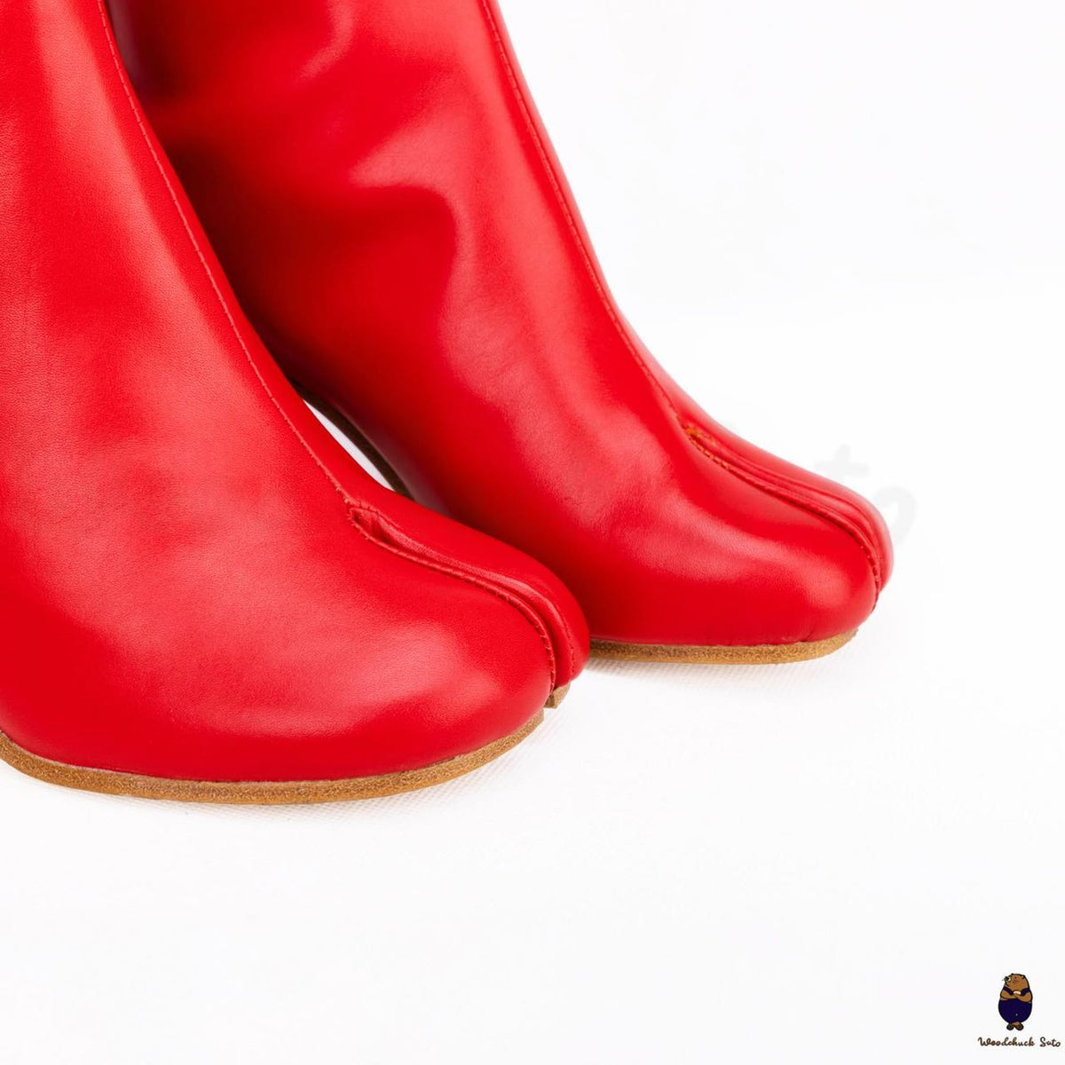 Red sales tabi boots