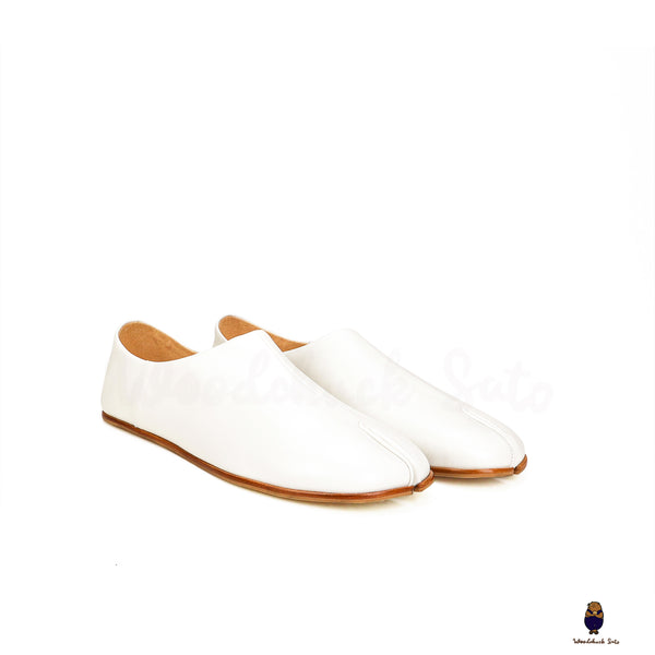 Weiße Unisex-Loafer-Schuhe aus Schafsleder im Tabi-Stil mit geteilter Zehenpartie, Größe 35–47