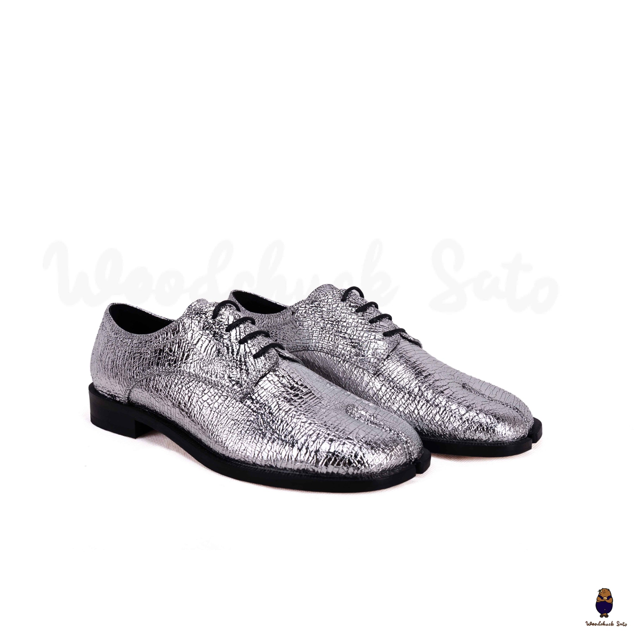 Vintage women's men's cracked silver Tabi split toe calfskin leather shoes / pumps/ flats